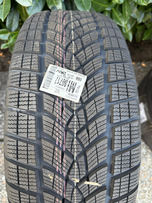225/55/18 - Invernali - Goodyear - DOT 2023 - Nuovo