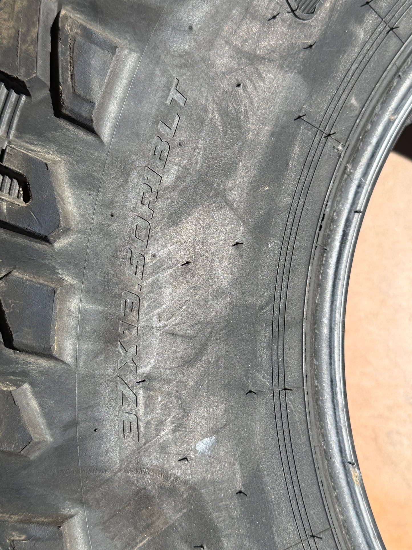 37x13.50R18 - Estive - Cooper - DOT 2017 - Usato