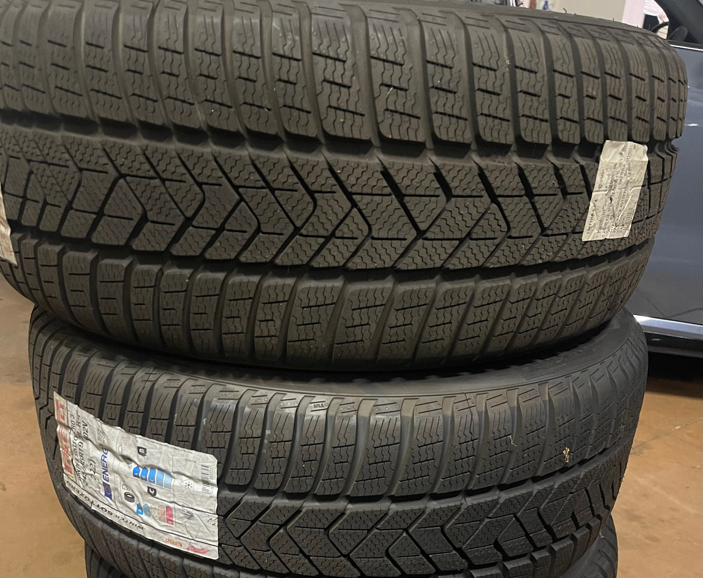 245/45/19 - Invernali - Pirelli - DOT 2021 - Nuovo