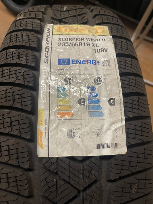 235/65/19 - Invernali - Pirelli - DOT 2022 - Nuovo