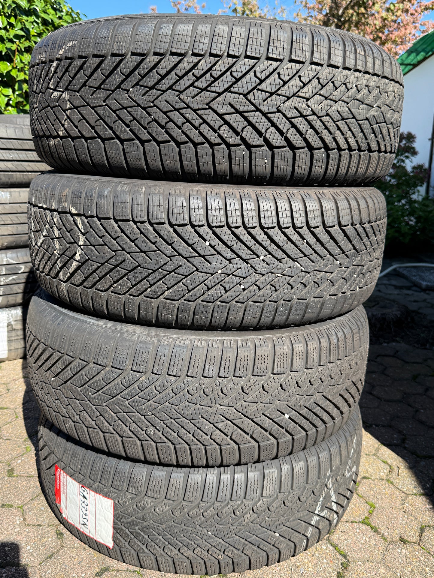 225/55/18 - Invernali - Pirelli - DOT 2023 - Usato