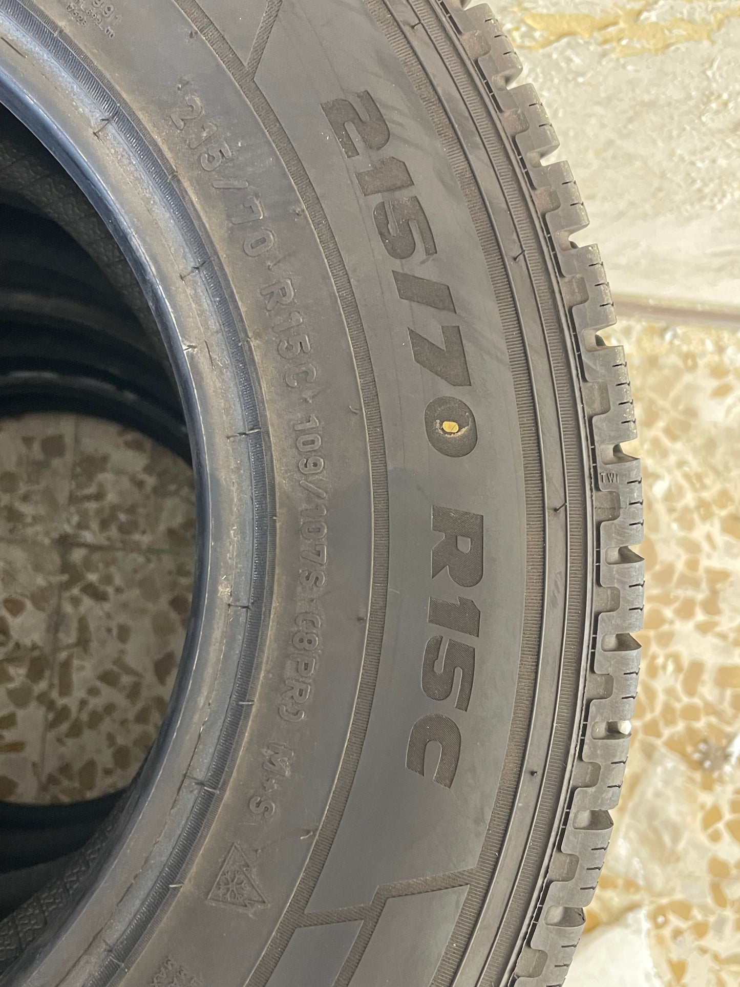 215/70/15C invernali Pirelli - Gomme Usate