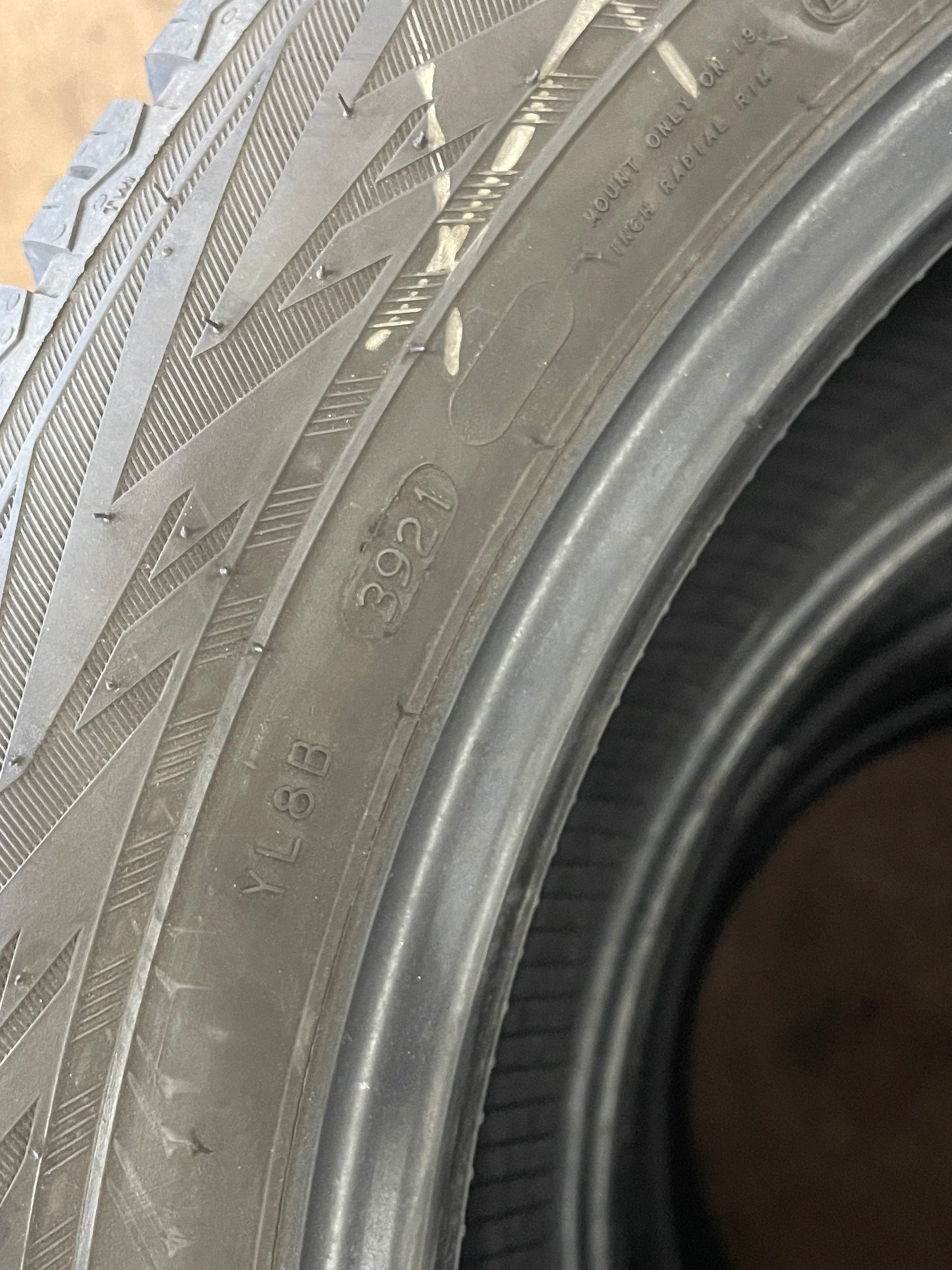 245/50/19 - Invernali - Nokian - DOT 2021 - Usato