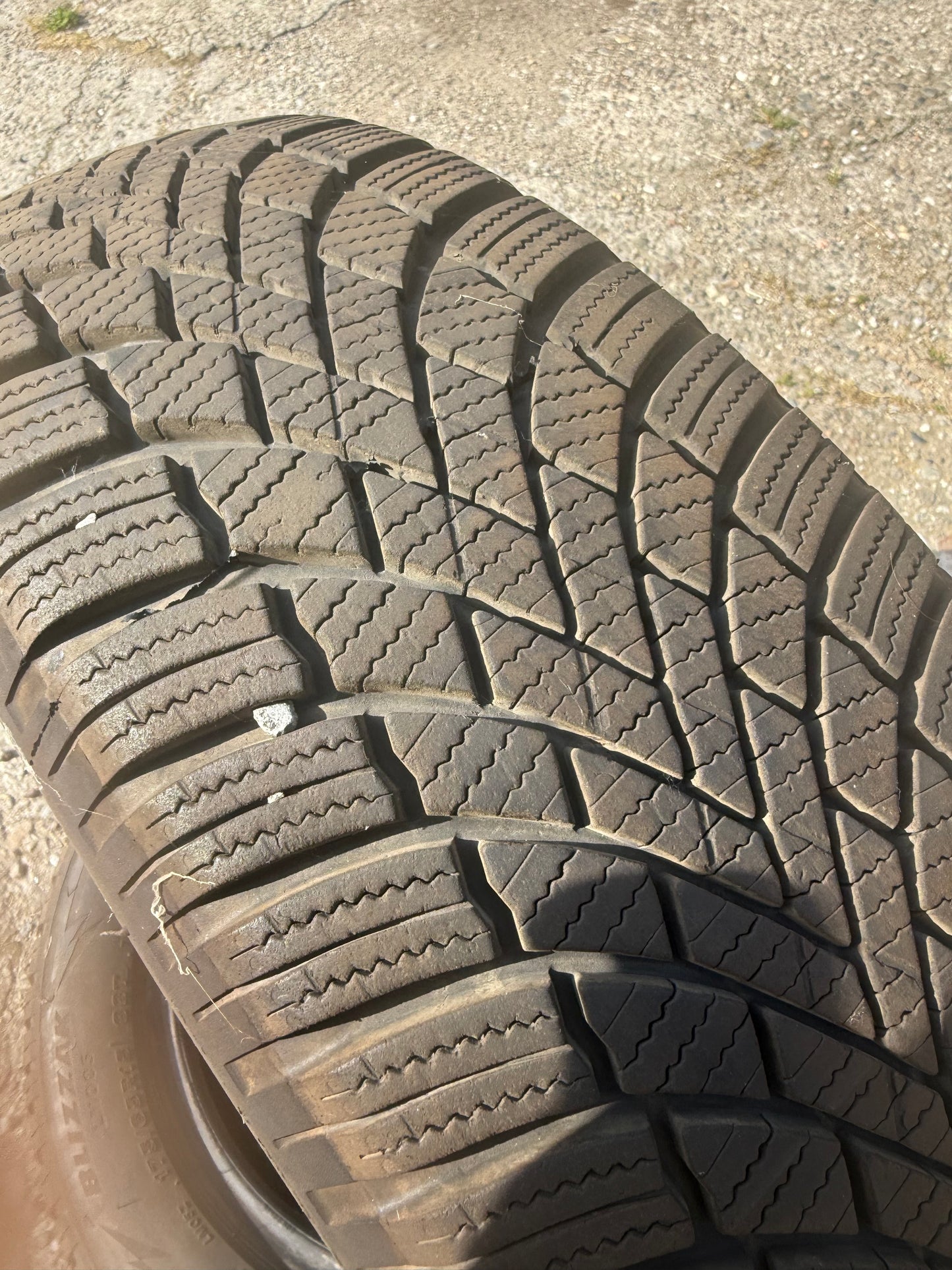 175/65/15 - Invernali - Bridgestone - DOT 2021 - Usato