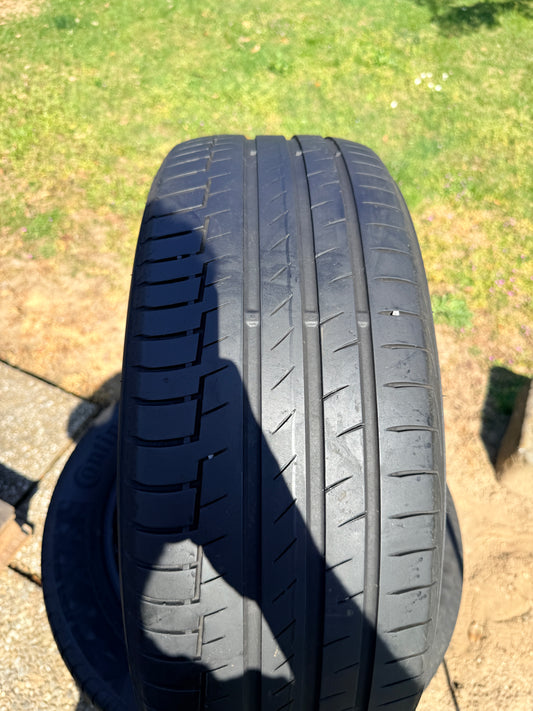 215/55/18 - Estive - Continental - DOT 2019 - Usato