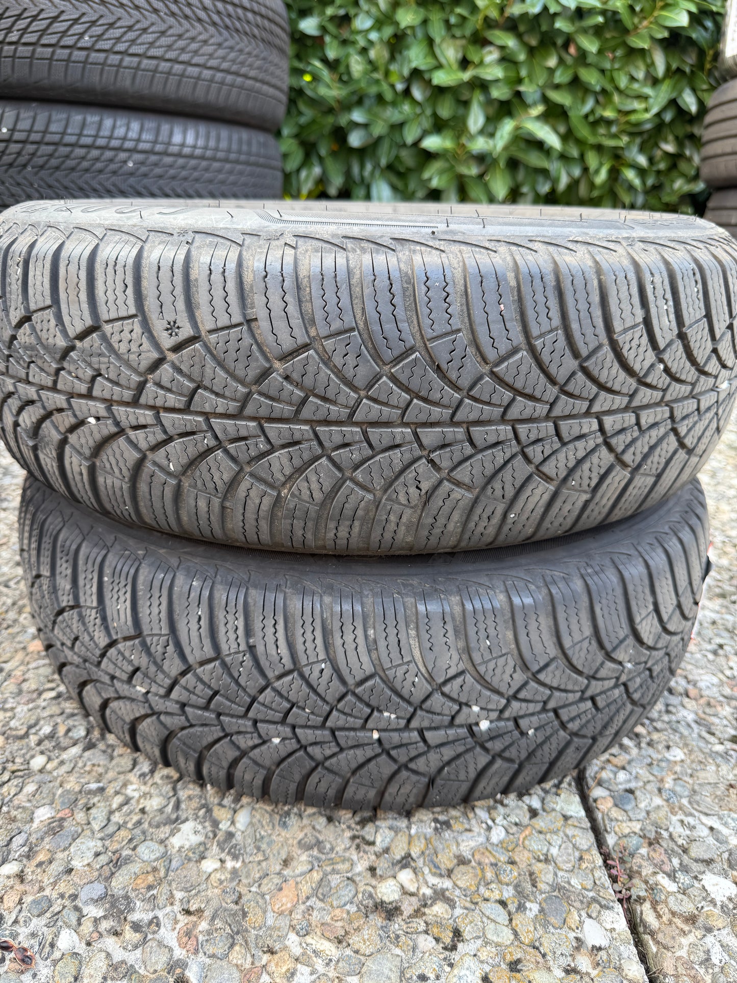 185/65/15 - Invernali - Goodyear - DOT 2021 - Usato