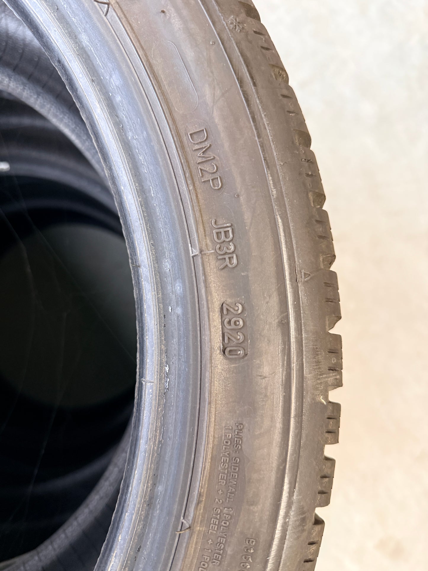 245/40/18 - Invernali - Dunlop - DOT 2020 - Usato