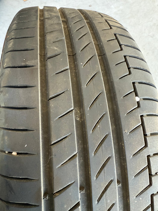 215/55/18 - Estive - Continental - DOT 2019 - Usato