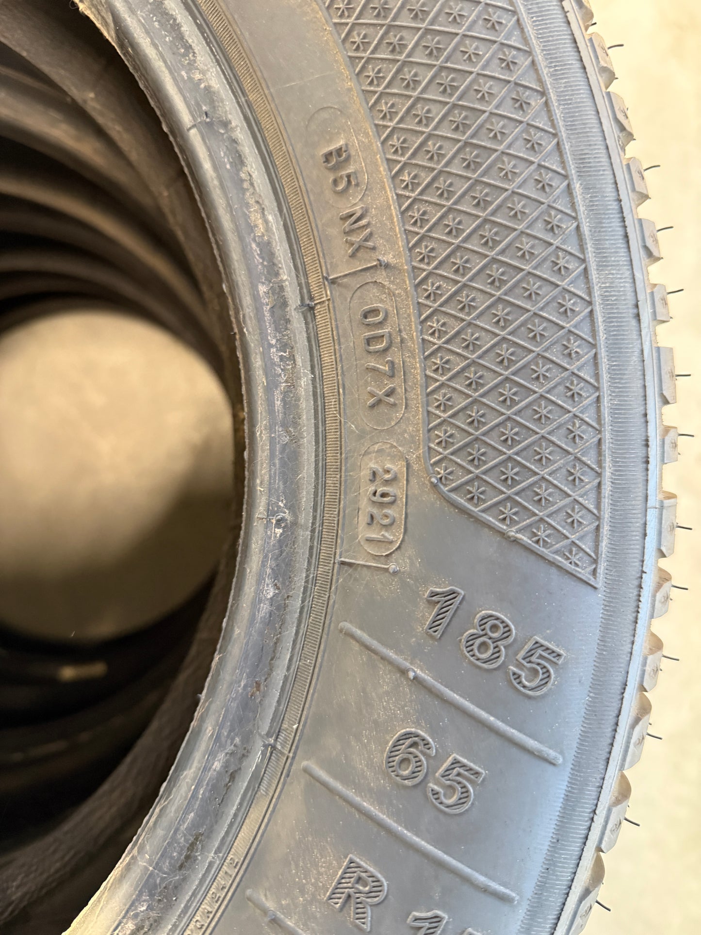 185/65/15 - Invernali - Kleber - DOT 2021 - Usato