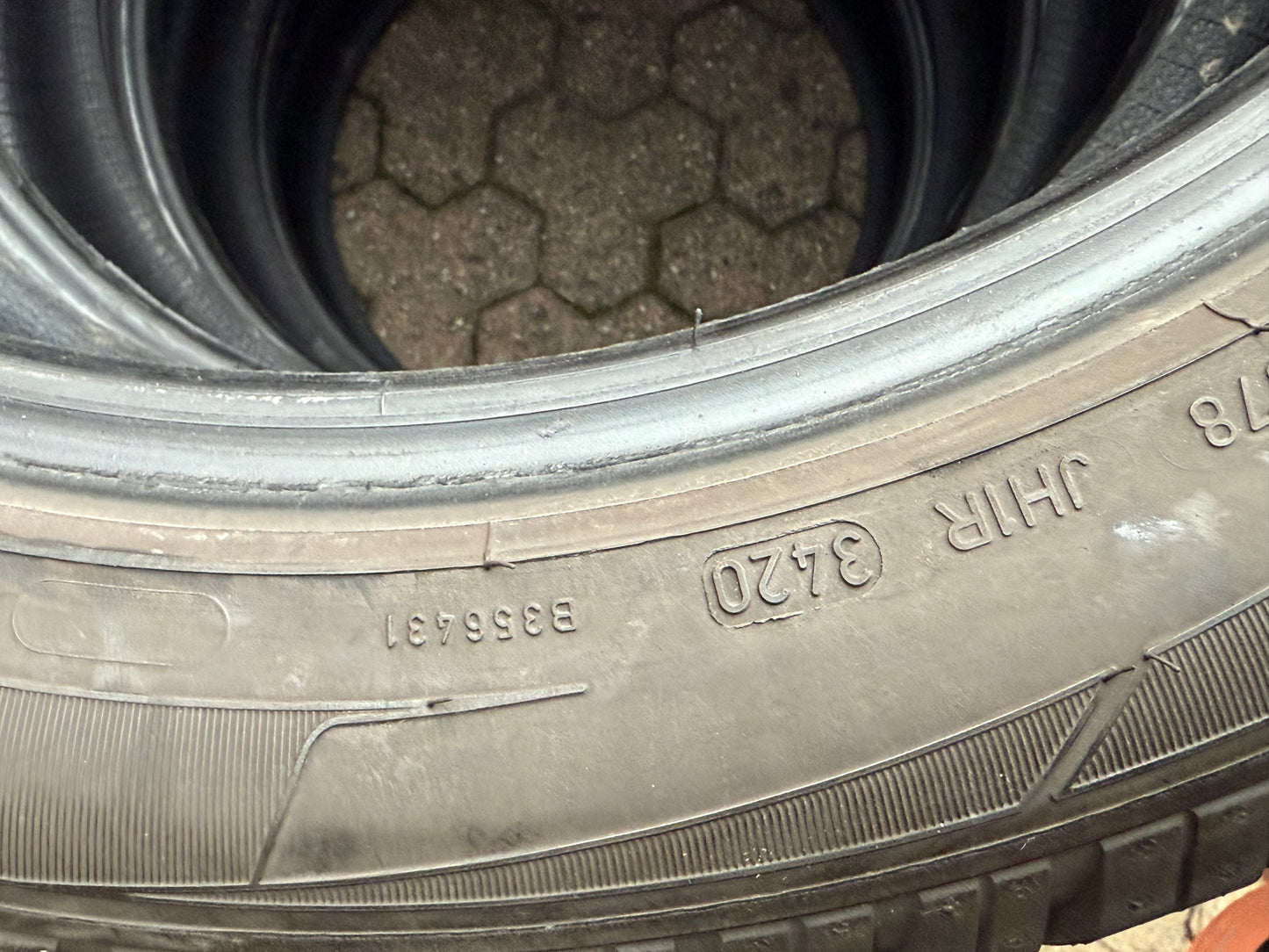 225/50/18 - Invernali - Dunlop - DOT 2020 - Usato