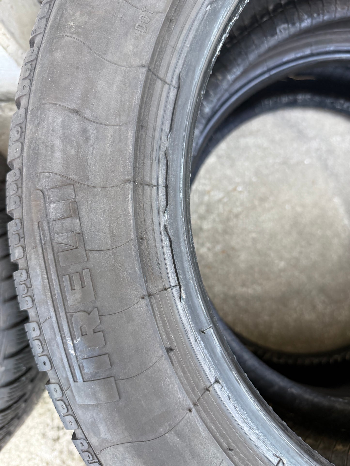 225/55/17 - Invernali - Pirelli - DOT 2020 - Usato