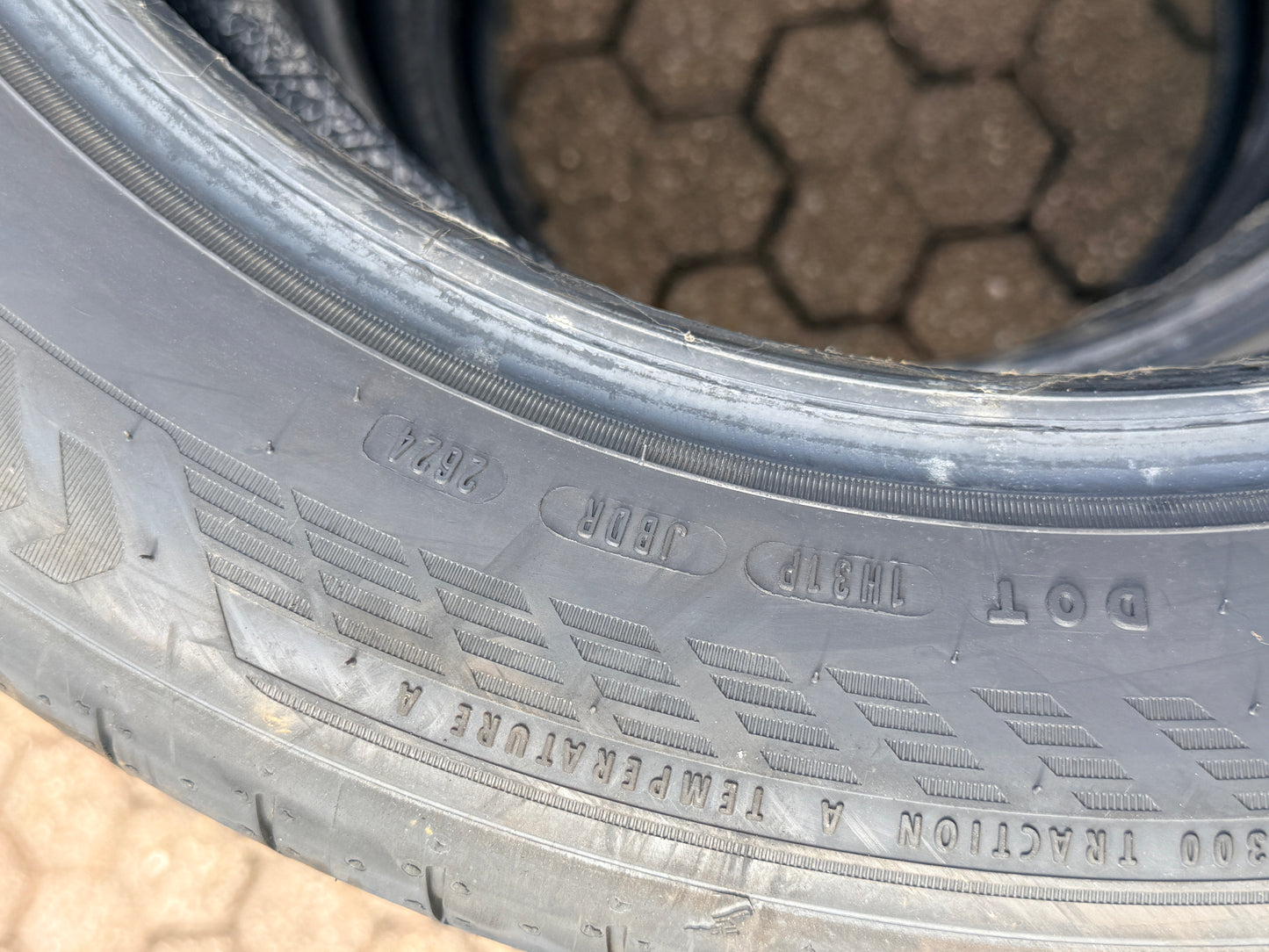 235/50/18 - Estive - Goodyear - DOT 2024 - Nuovo - Demo