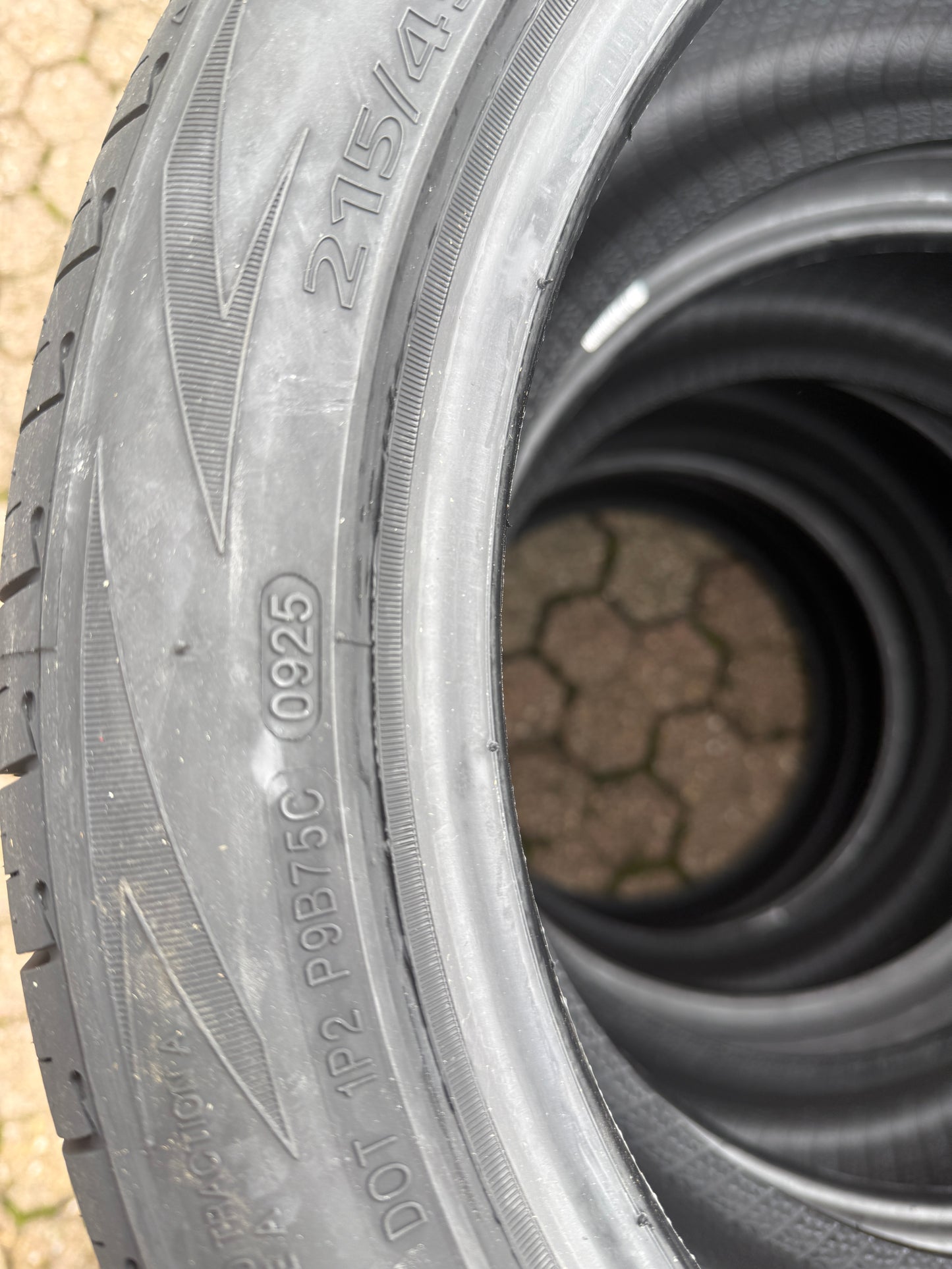 215/45/16 - Estive - Pace - DOT 2025 - Nuove