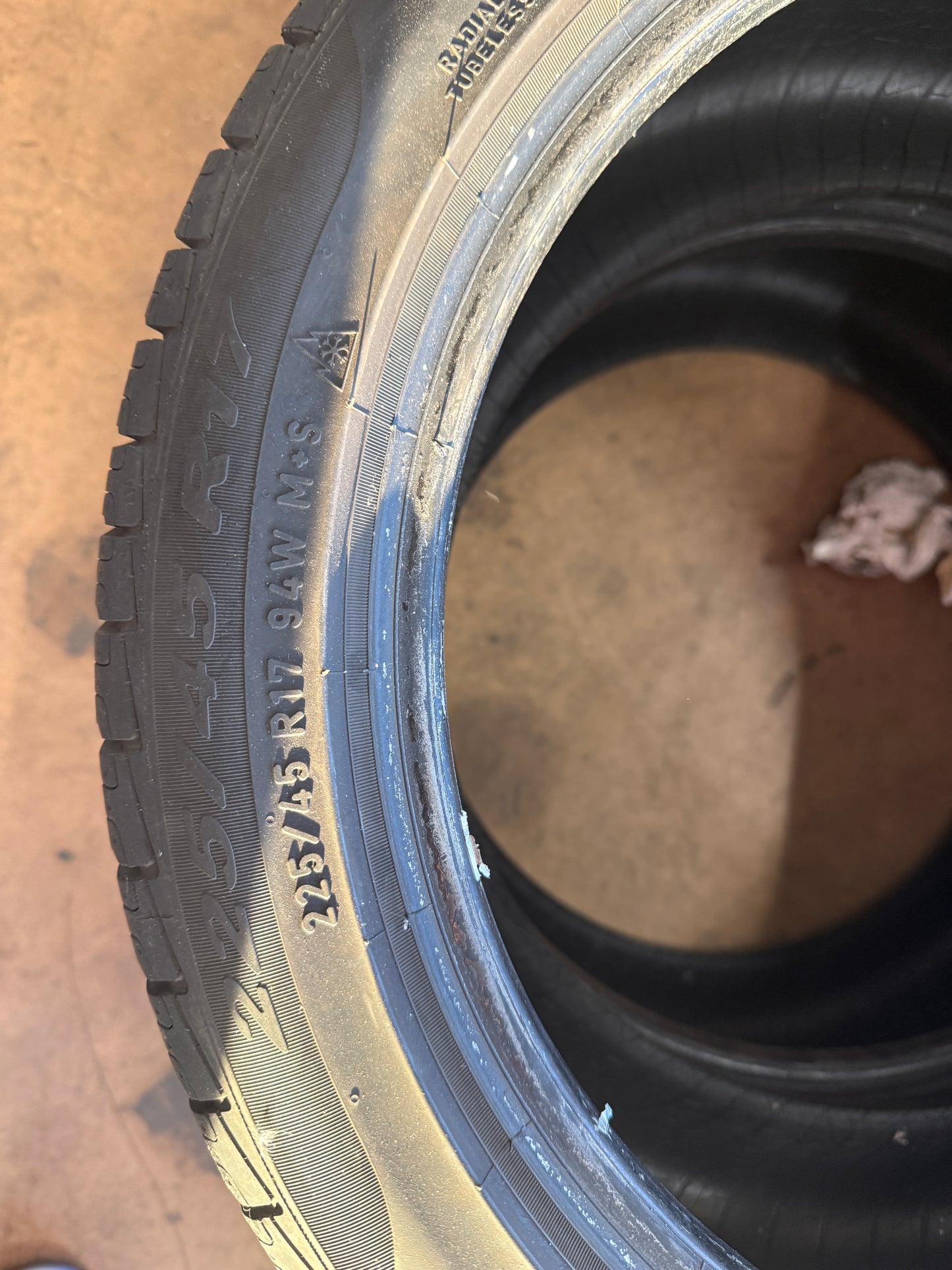 225/45/17 - 4 stagioni - Pirelli - DOT 2019 - Usato