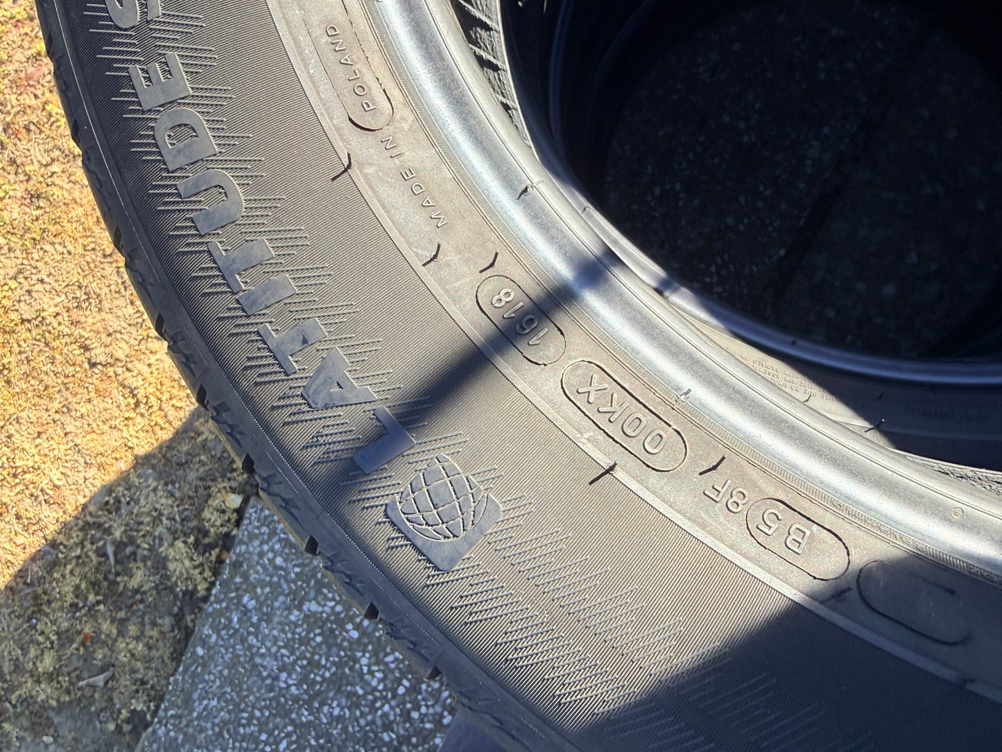 235/55/19 - Estive - Michelin - DOT 2018 - Usato
