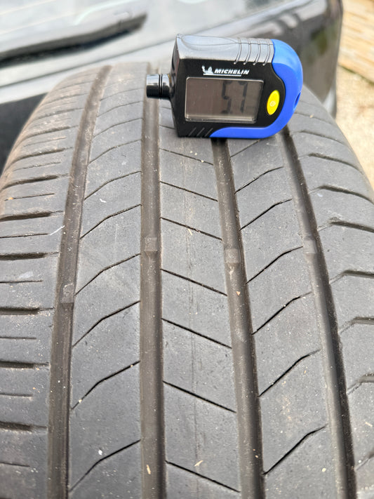 215/55/18 - Estive - Nexen - DOT 2023 - Usato