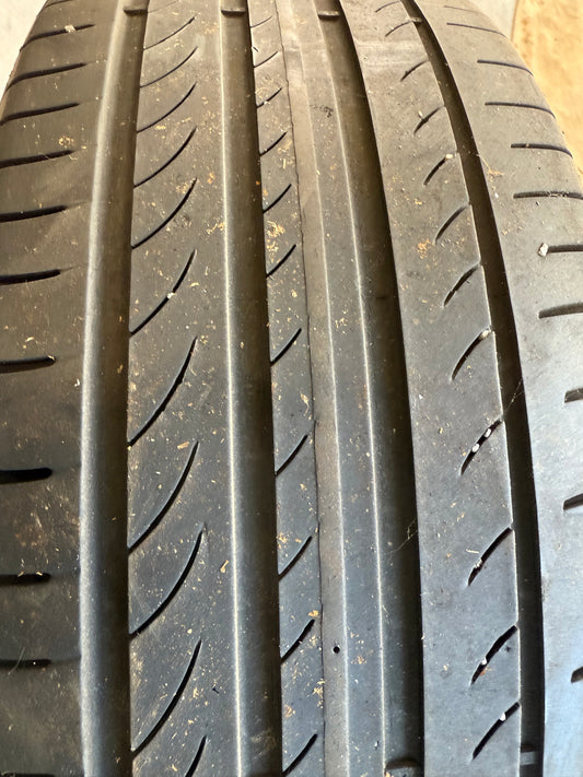 215/55/18 - Estive - Pirelli - DOT 2022 - Usato