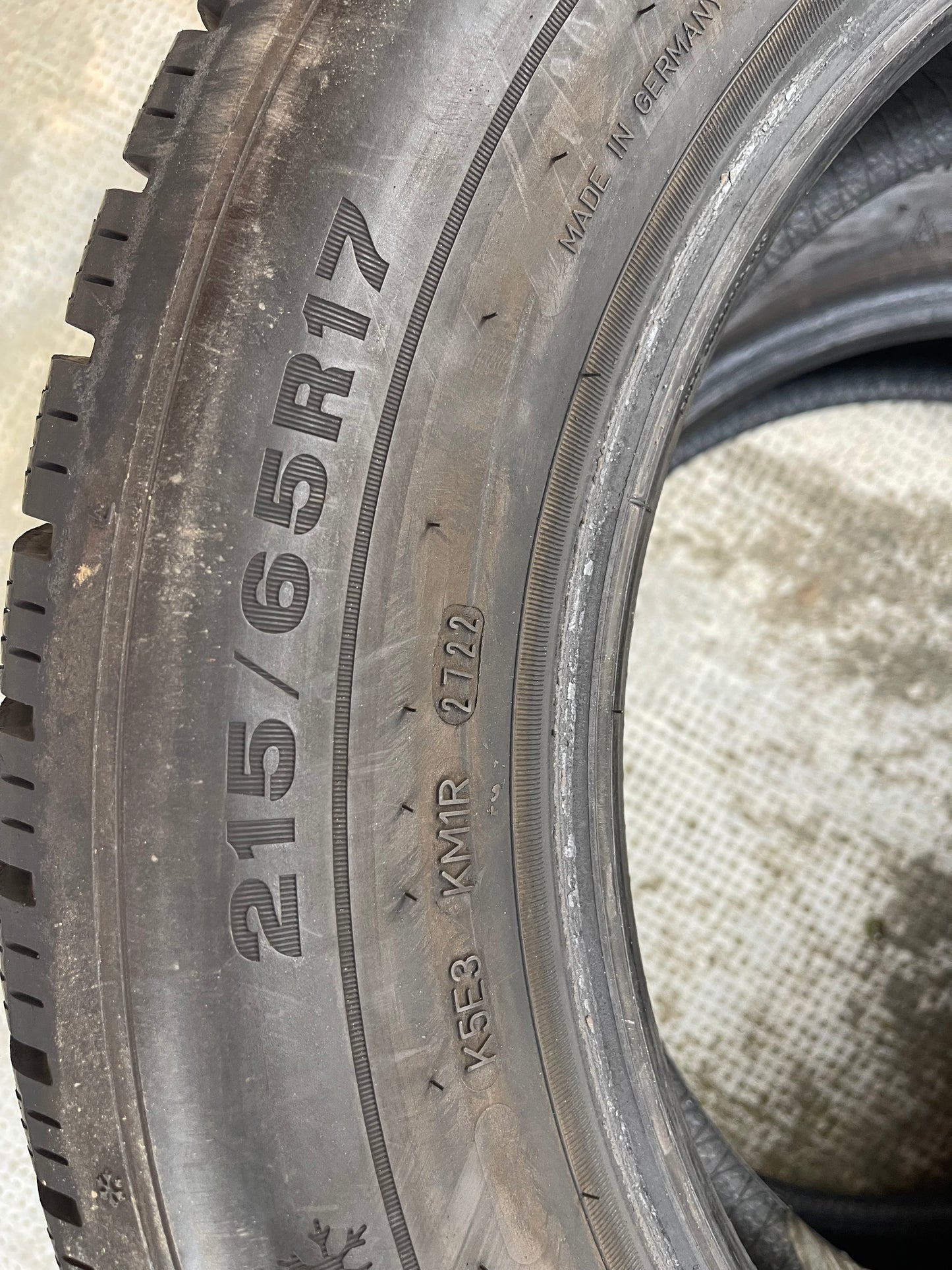 215/65/17 - Invernali - Dunlop - DOT 2022 - Usato