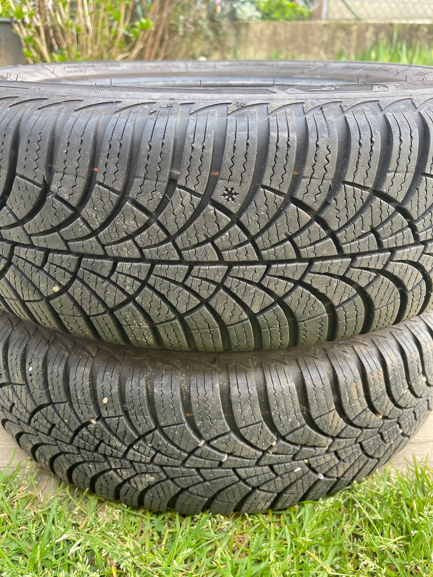 175/65/14 - Invernali - Goodyear - DOT 2022 - Usato