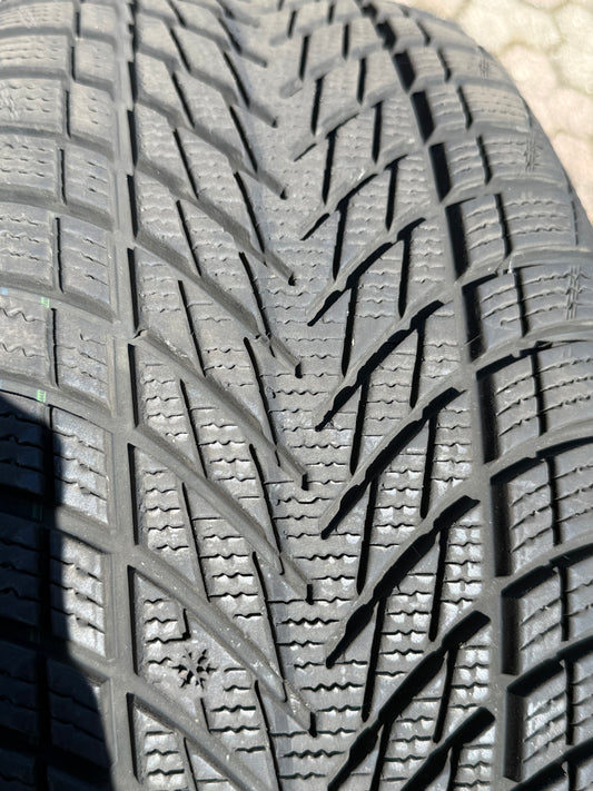 225/45/17 - Invernali - Goodyear - DOT 2023 - Usato