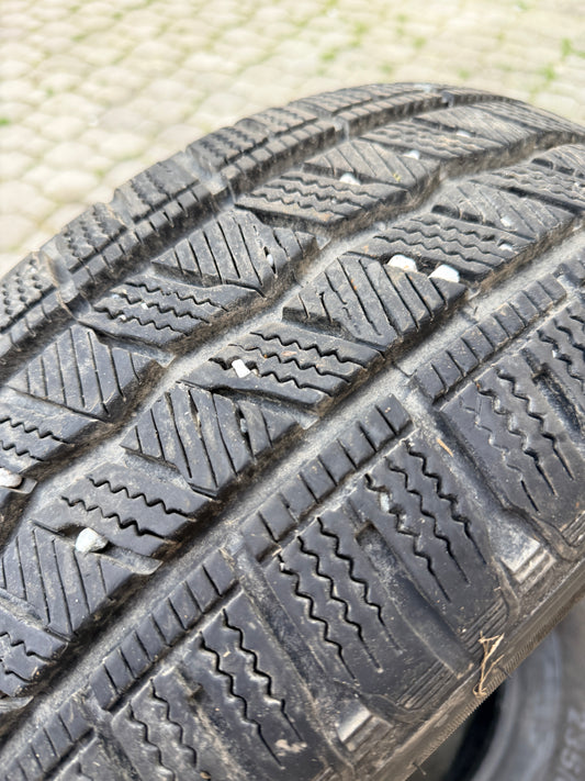 225/55/17C - Invernale - Hankook - DOT 2024 - Usato - Singola