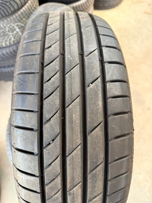 205/60/16 - Estive - Kumho - DOT 2022 - Usato
