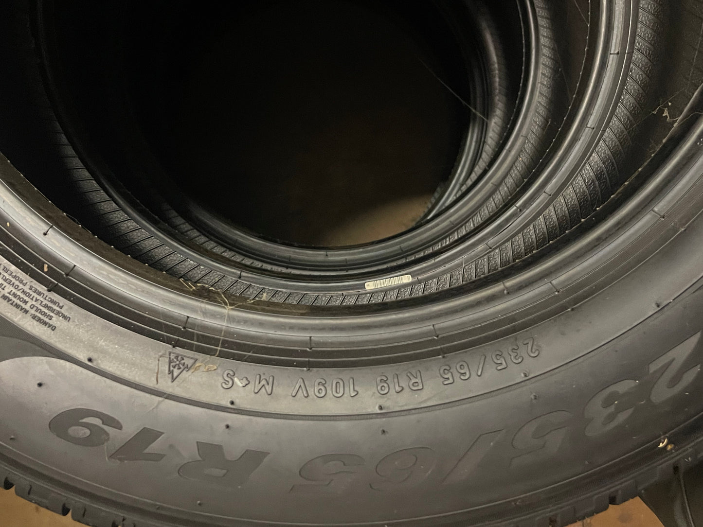 235/65/19 - Invernali - Pirelli - DOT 2022 - Nuovo