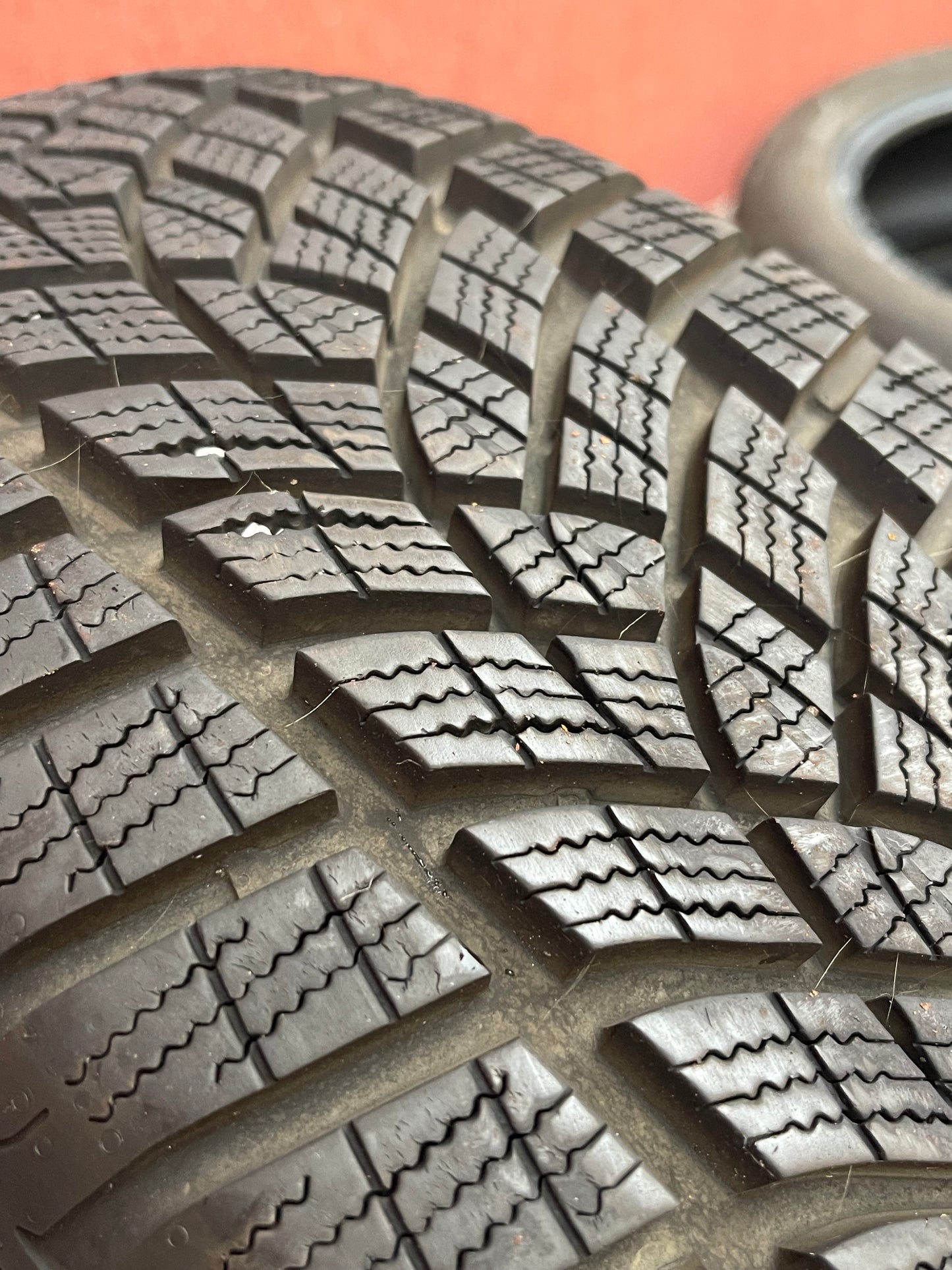 195/60/18 invernali Goodyear - Gomme Usate