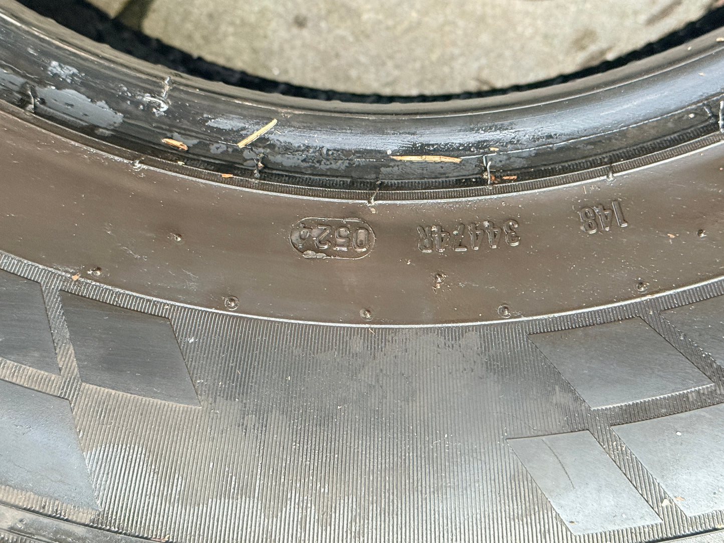 215/70/15C - Estive - Pirelli - DOT 2024 - Usato