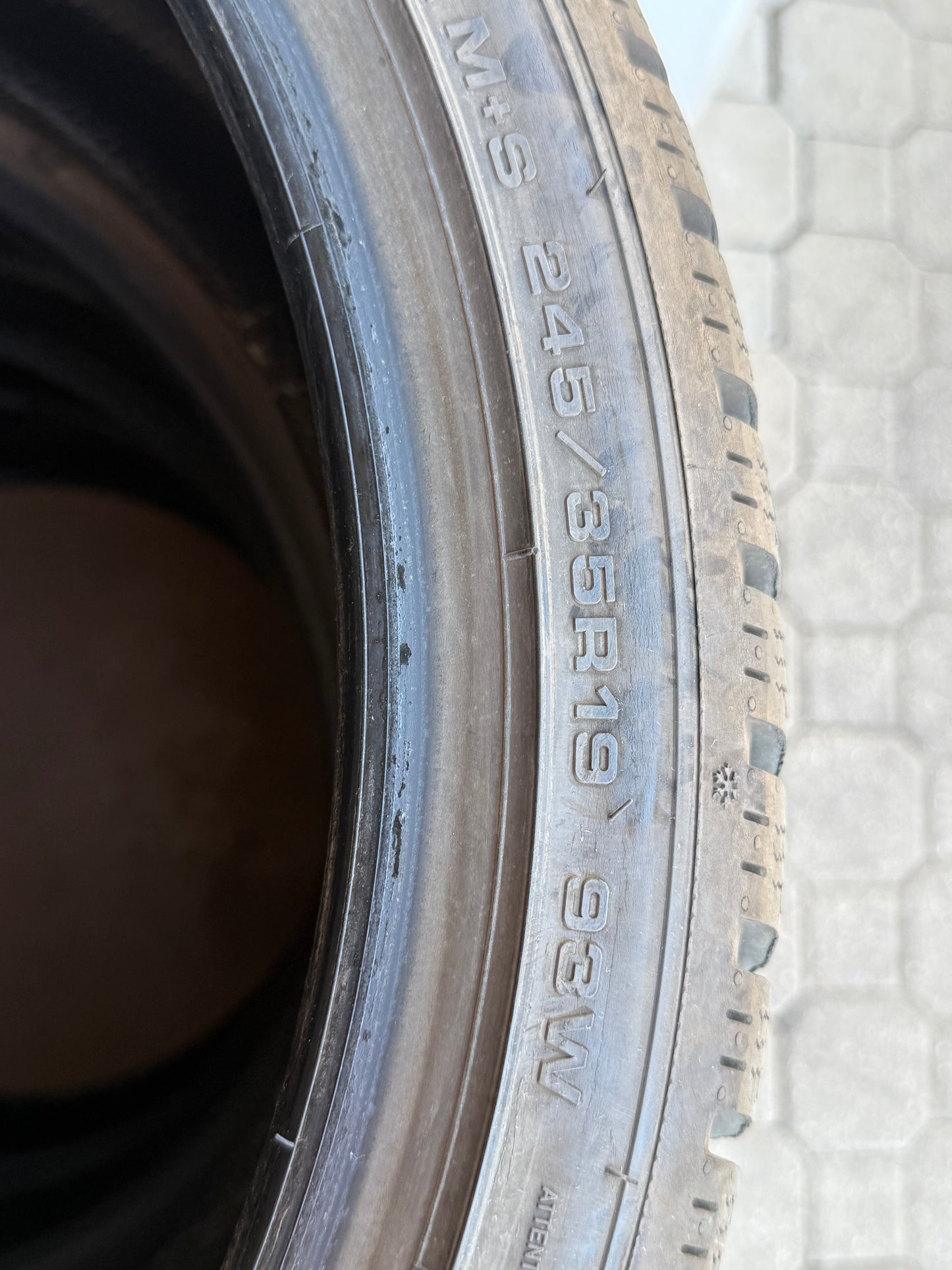 245/35/19 - Invernali - Dunlop - DOT 2021 - Usato