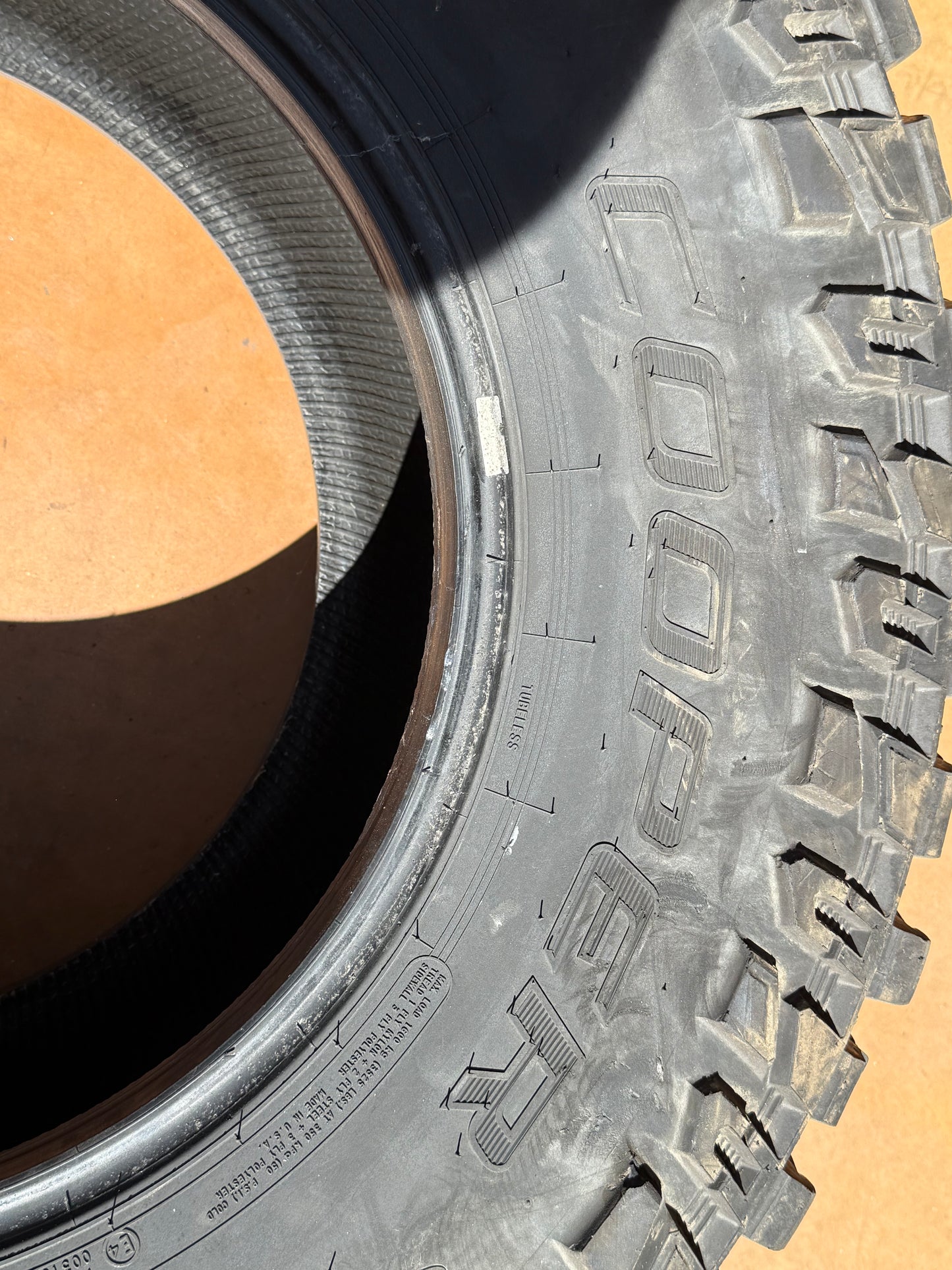 37x13.50R18 - Estive - Cooper - DOT 2017 - Usato