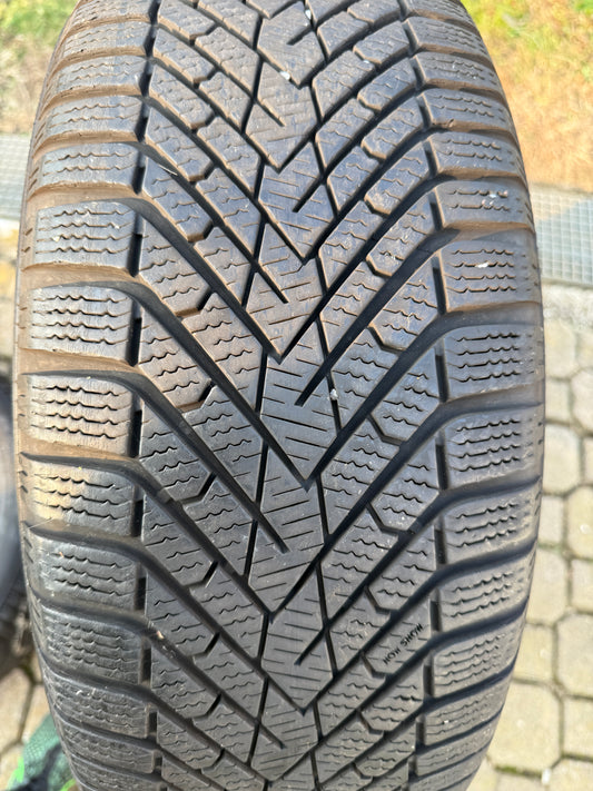 225/55/17 - Invernali - Pirelli - DOT 2022 - Usato