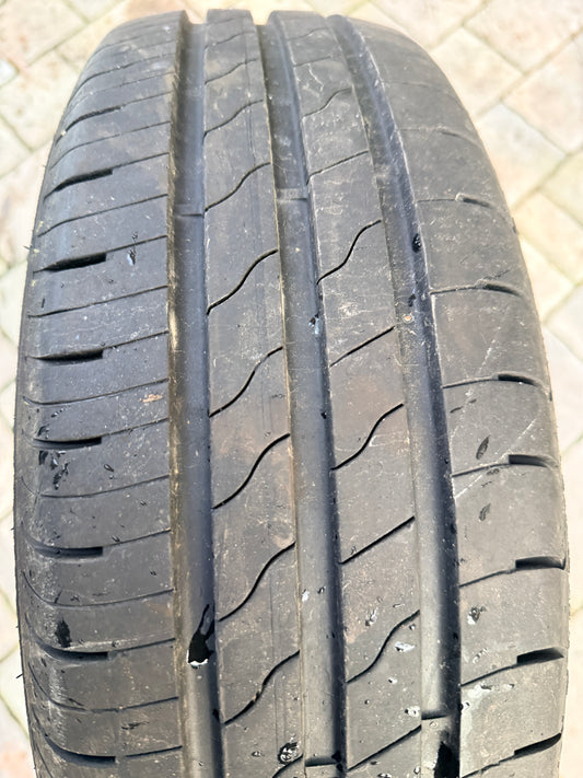 185/65/15 - Estive - Goodyear - DOT 2022 - Usato