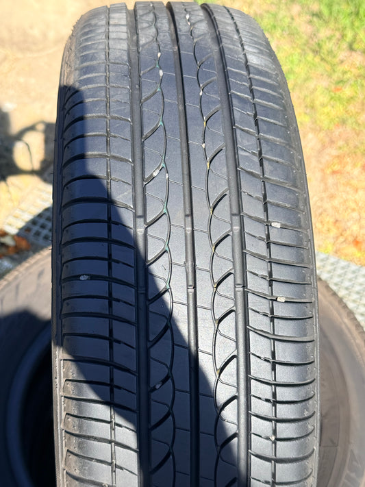 175/65/14 - Estive - Bridgestone - DOT 2015 - Usato