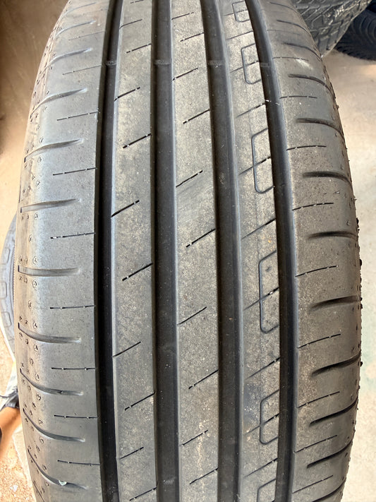 205/60/16 - estive - Goodyear - DOT 2020 - Usato