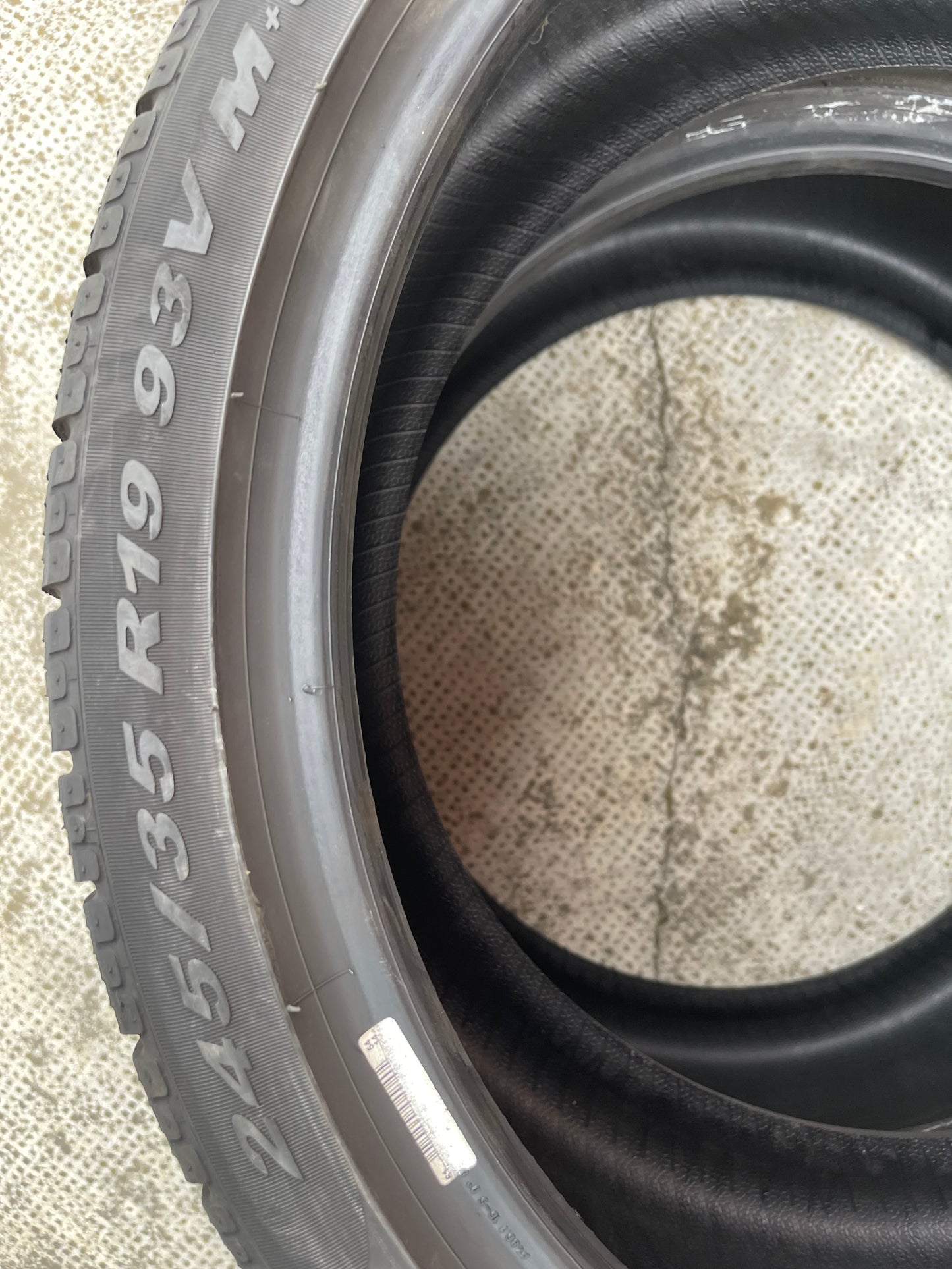245/35/19 - Invernali - Pirelli - DOT 2022 - Usato