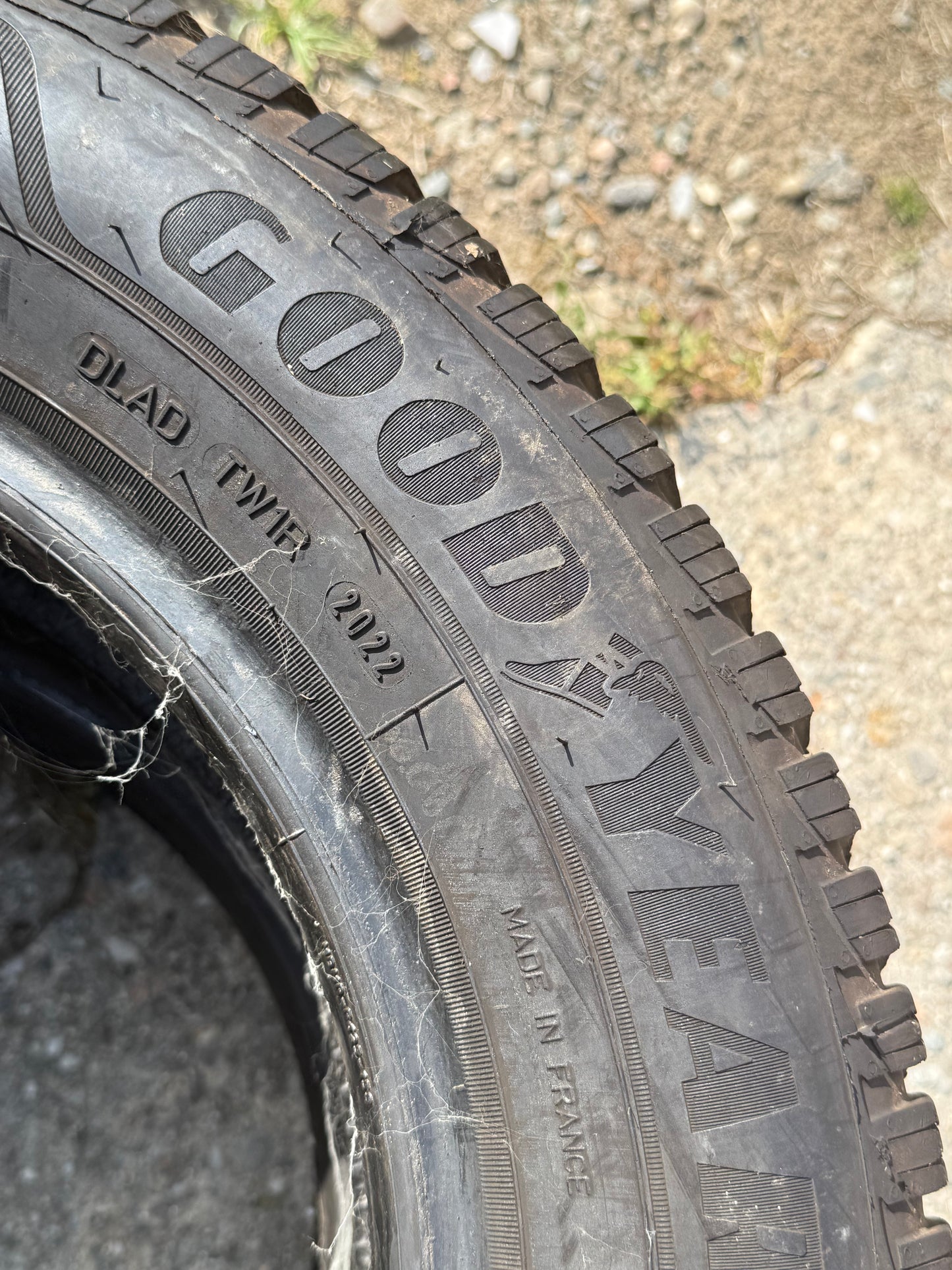 185/65/15 - Invernali - Goodyear - DOT 2022 - Usato