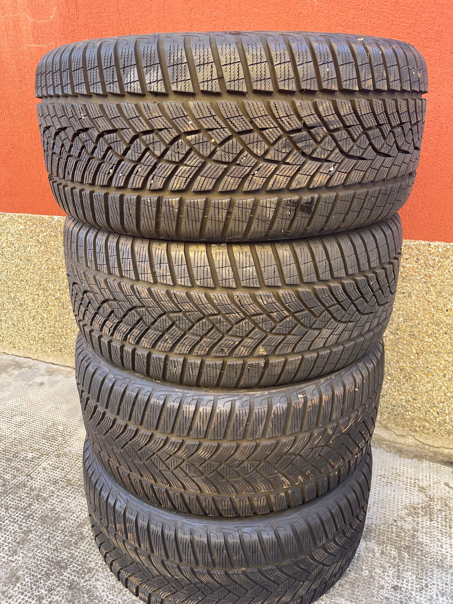 245/40/18 - Invernali - Goodyear - DOT 2022 - Usato