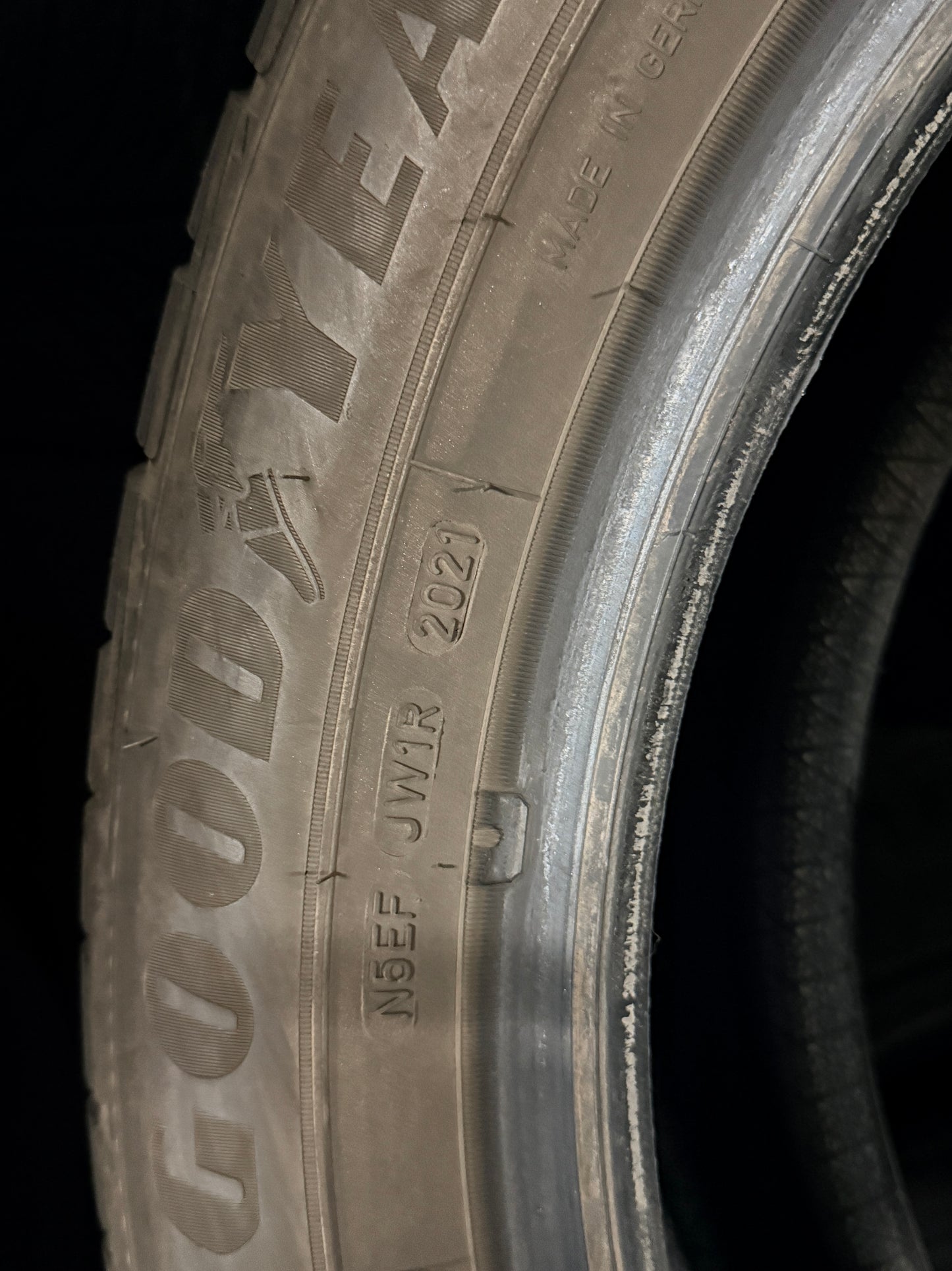 225/55/19 - Invernali - Goodyear - DOT 2021 - Usato