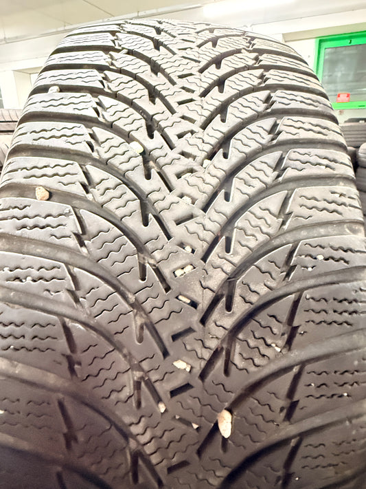 215/50/17 - Invernali - Kumho - DOT 2018 - Usato