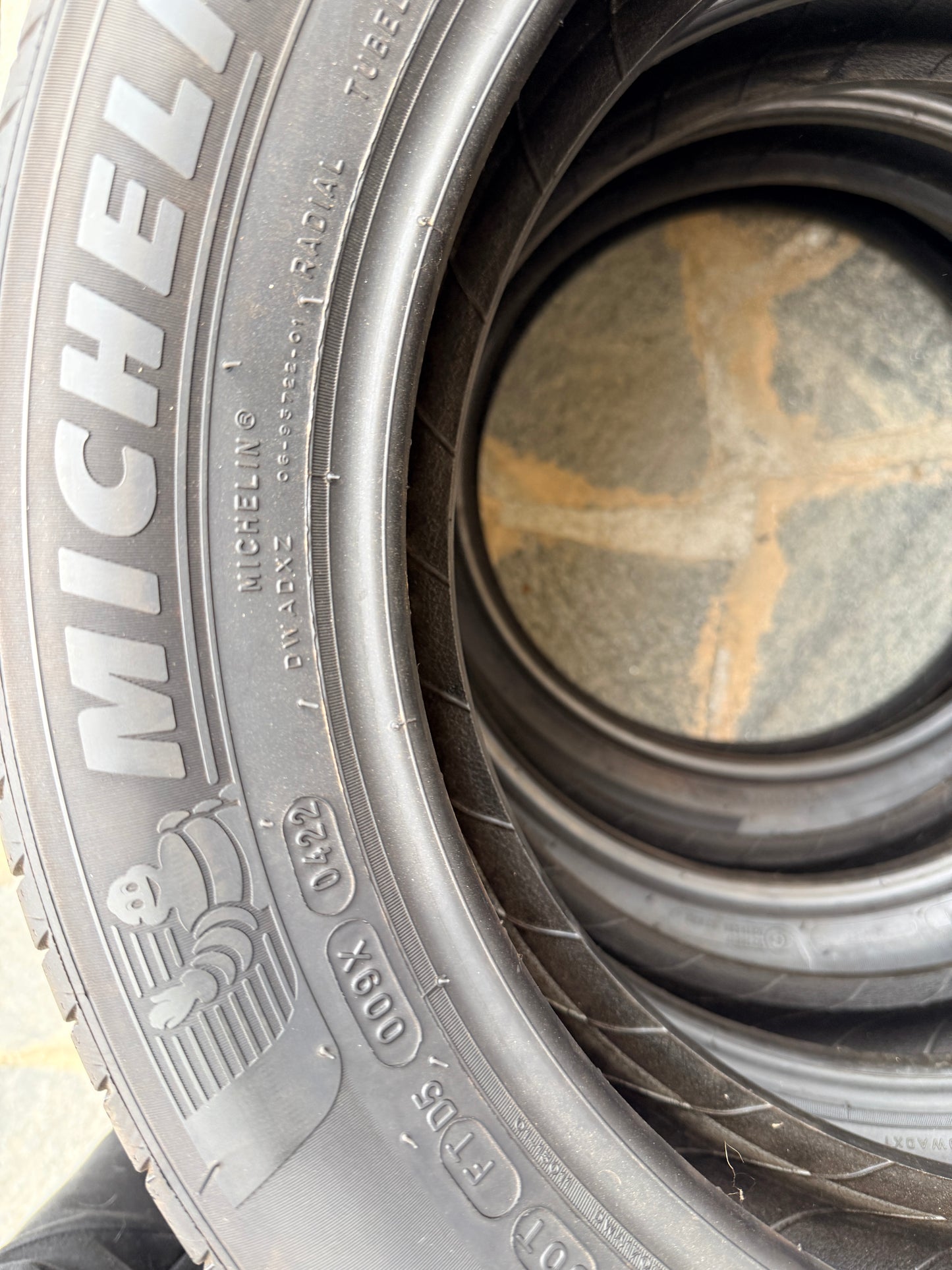 175/65/17 - estive - Michelin - DOT 2022 - Nuovi