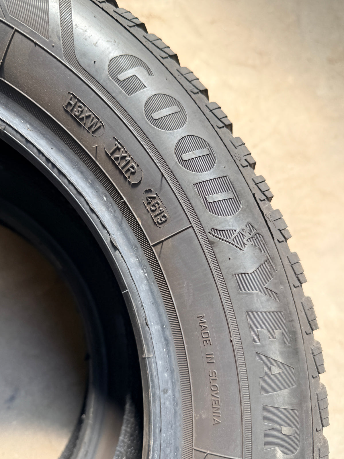 205/60/16 - Invernali - Goodyear - DOT 2019 - Usato