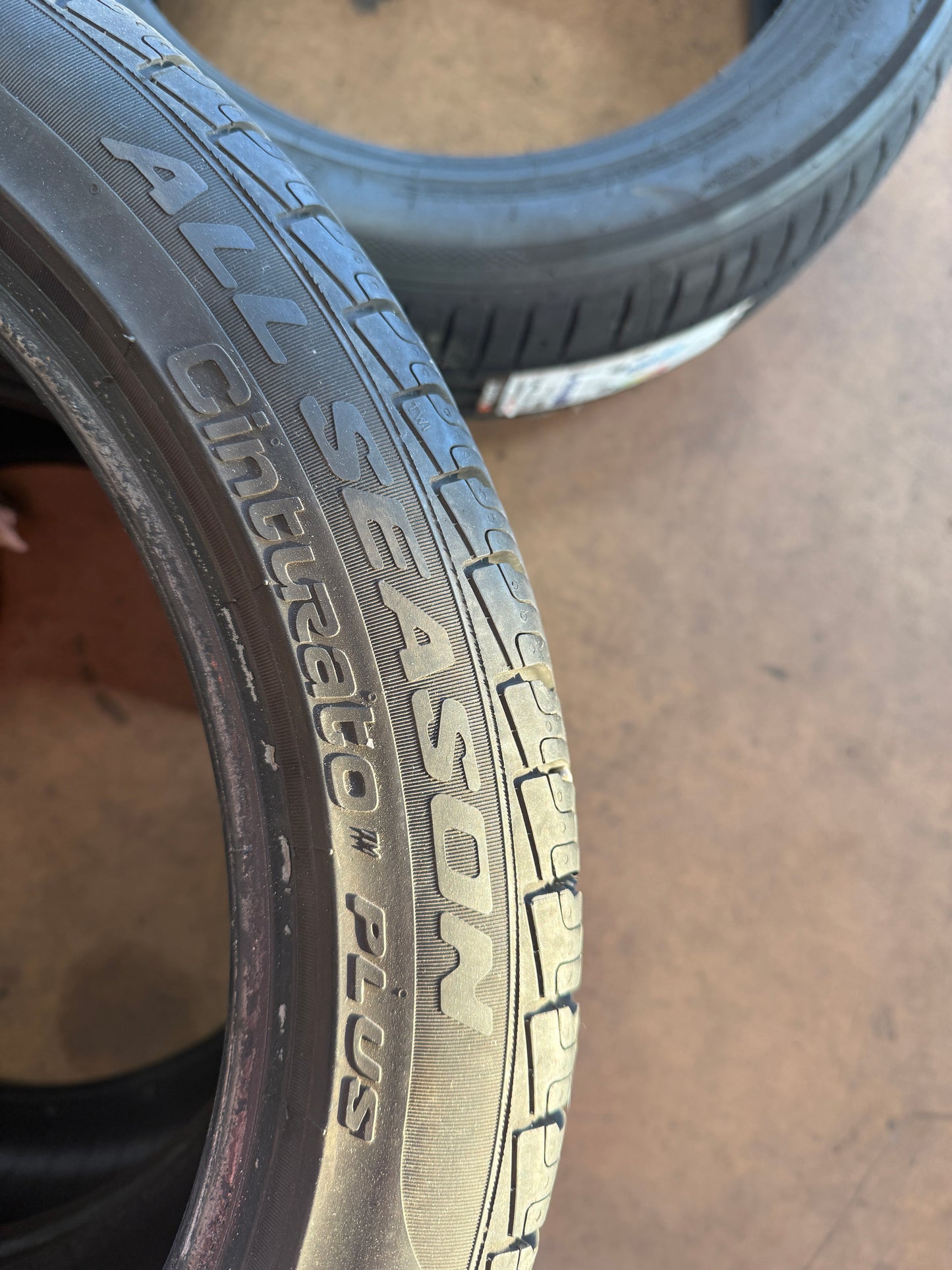 225/45/17 - 4 stagioni - Pirelli - DOT 2019 - Usato