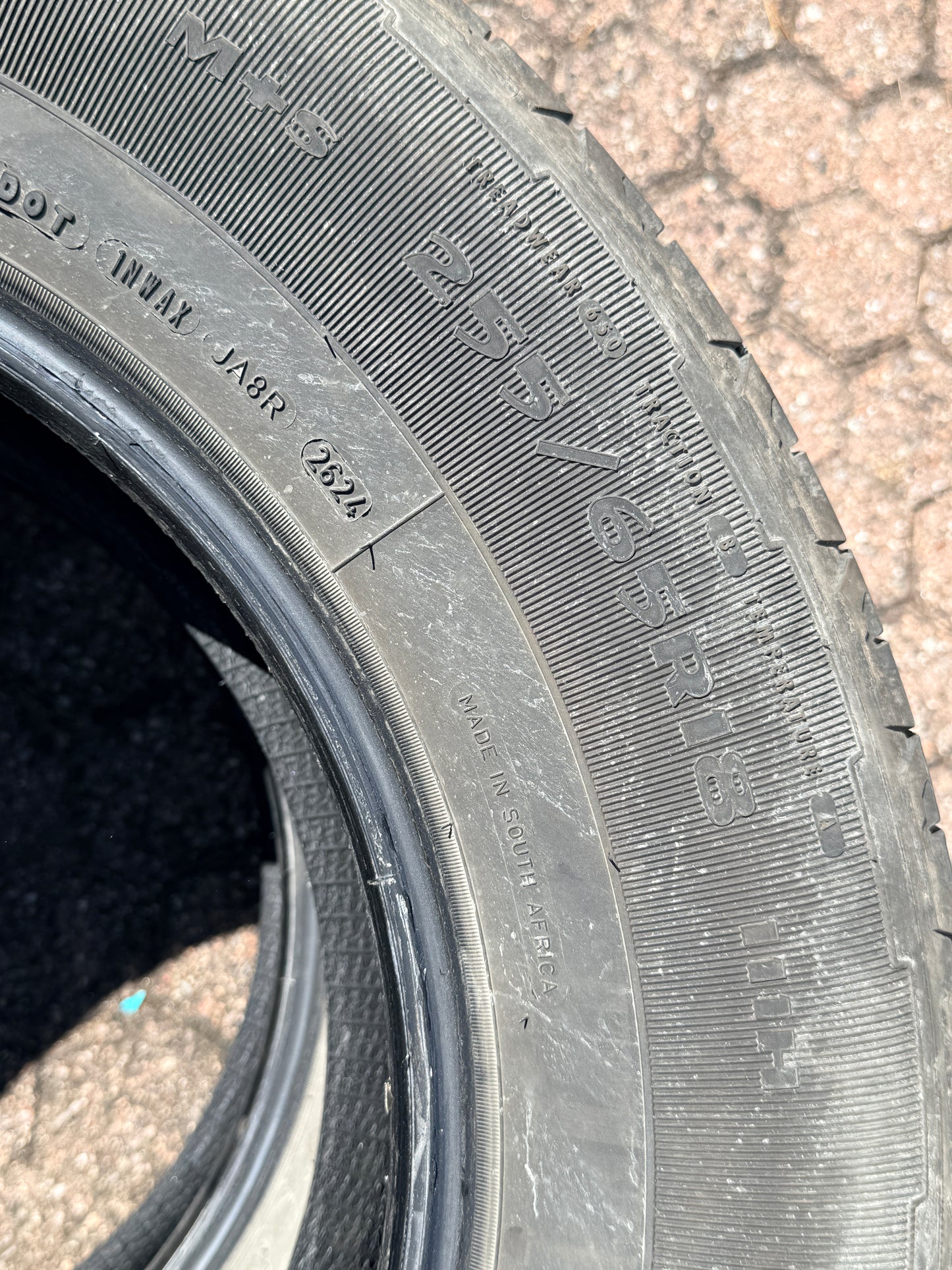 255/65/18 - Wrangler - Goodyear - DOT 2024 - Usato