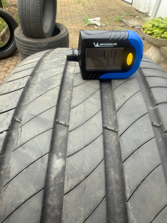 225/55/18-Estive-Michelin - DOT 2022 - Usato