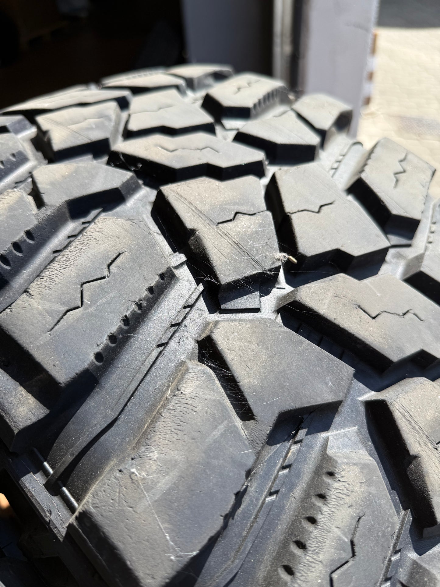 37x13.50R18 - Estive - Cooper - DOT 2017 - Usato