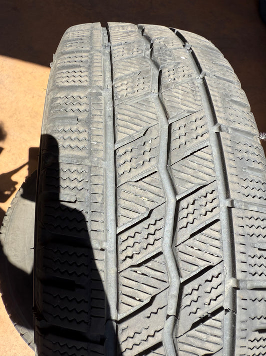 215/65/16C - Invernali - Hankook - DOT 2022 - Usato