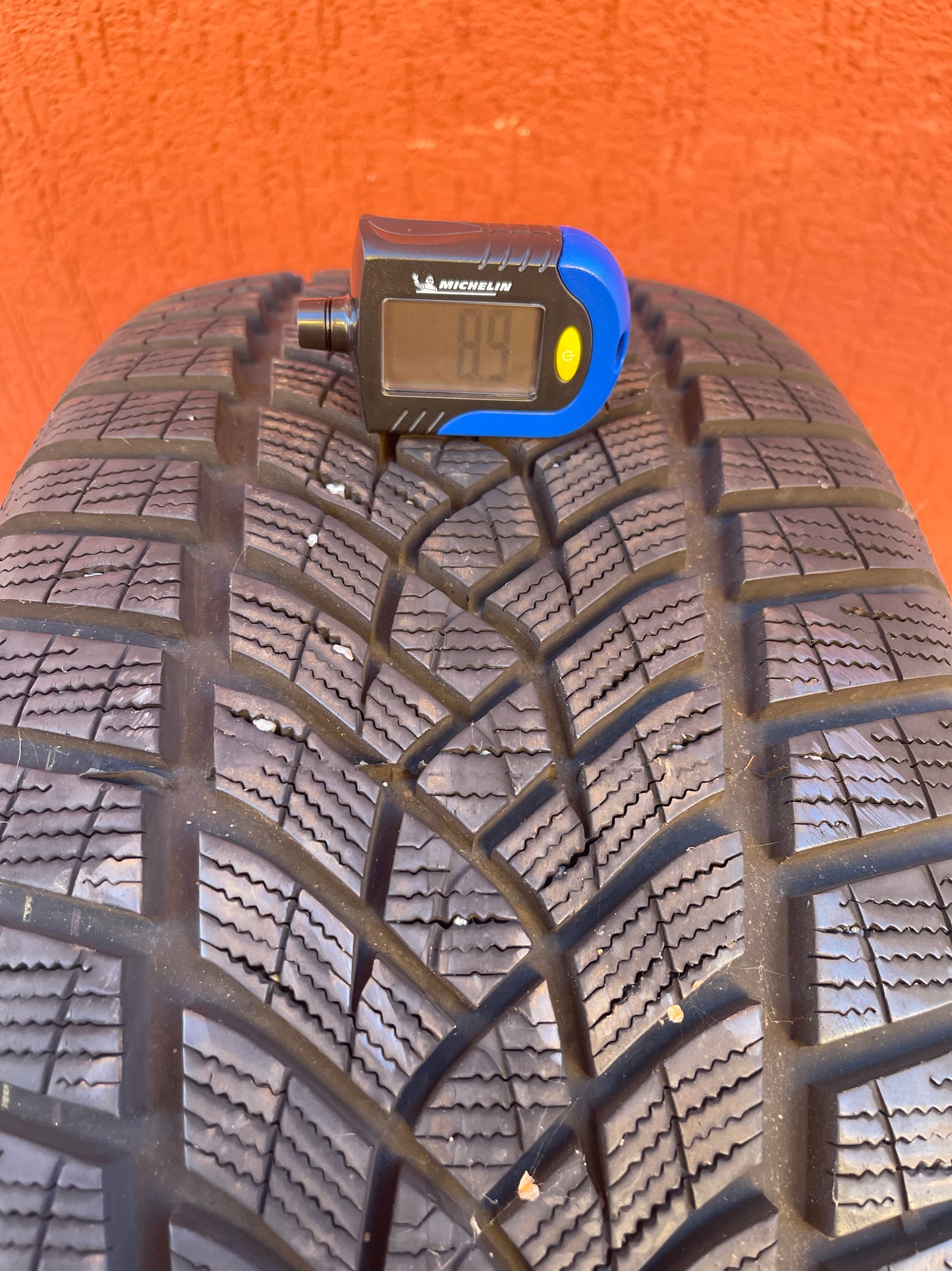 245/40/18 - Invernali - Goodyear - DOT 2022 - Usato