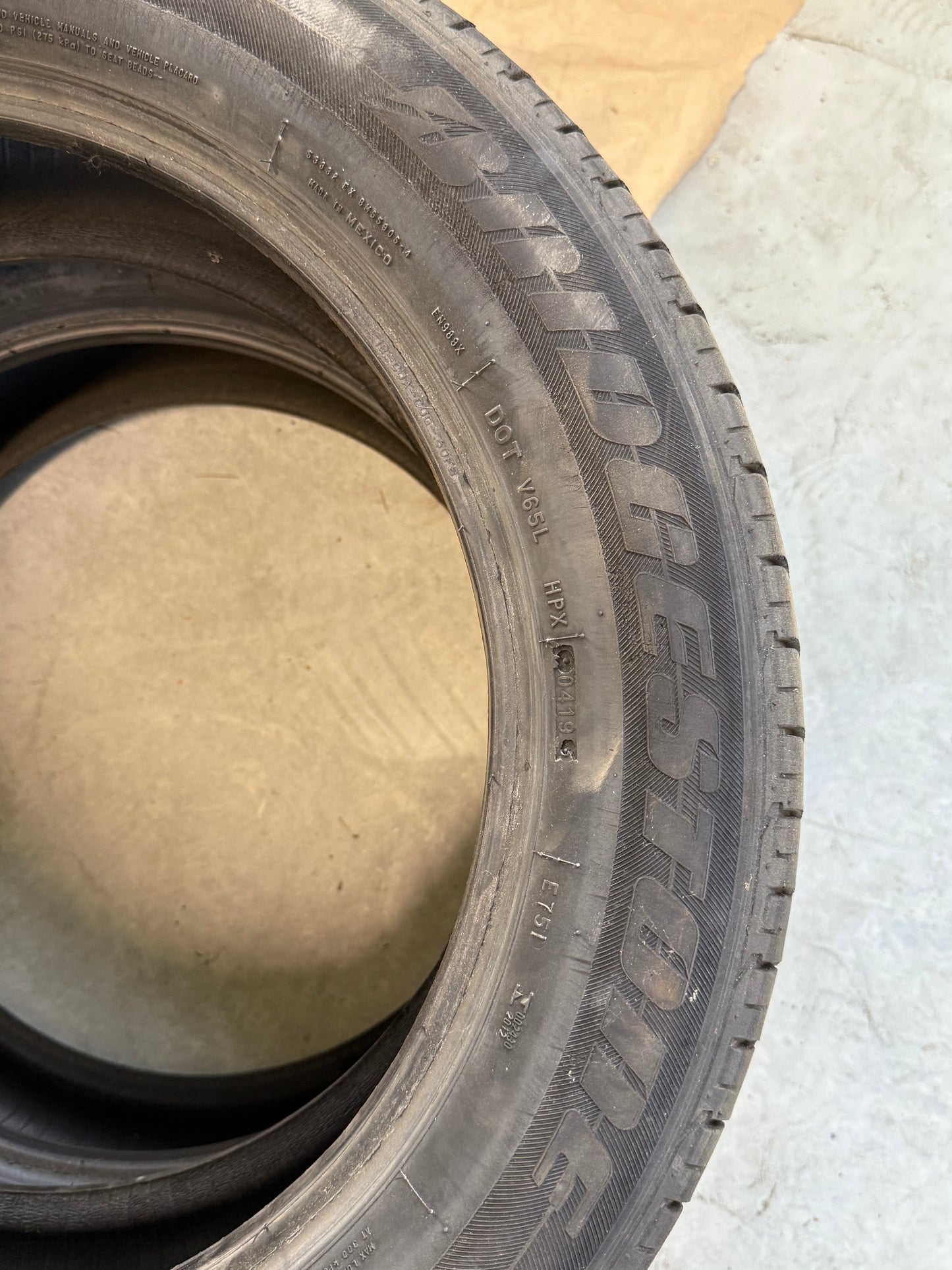 225/55/18- Estive- Bridgestone - DOT 2019 - Usato