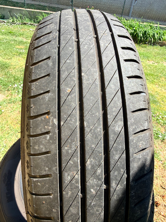 175/65/14 - Estive -Kleber - DOT 2023 - Usato